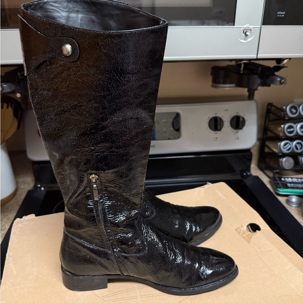 Elegant Black Women's Heeled Boots